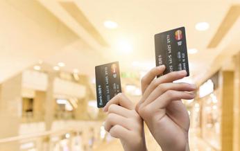 ,信用卡,逾期,宽限期,银行,个人征信,最低还款额,康波,工商银行信用卡,逾期利息,逾期一天