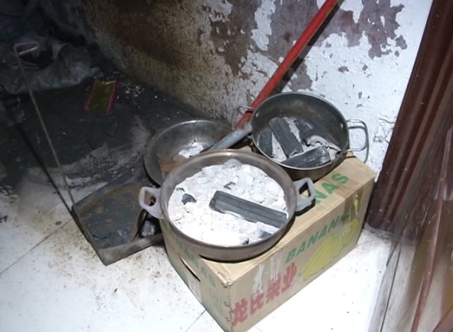 女孩网贷欠83万烧炭自杀 遗言：来我葬礼上拿7
