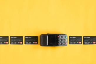 呆账,信用卡,欠款,个人信用报告,个人信用,征信记录,征信报告,信用卡年费,缴款,年费,呆账